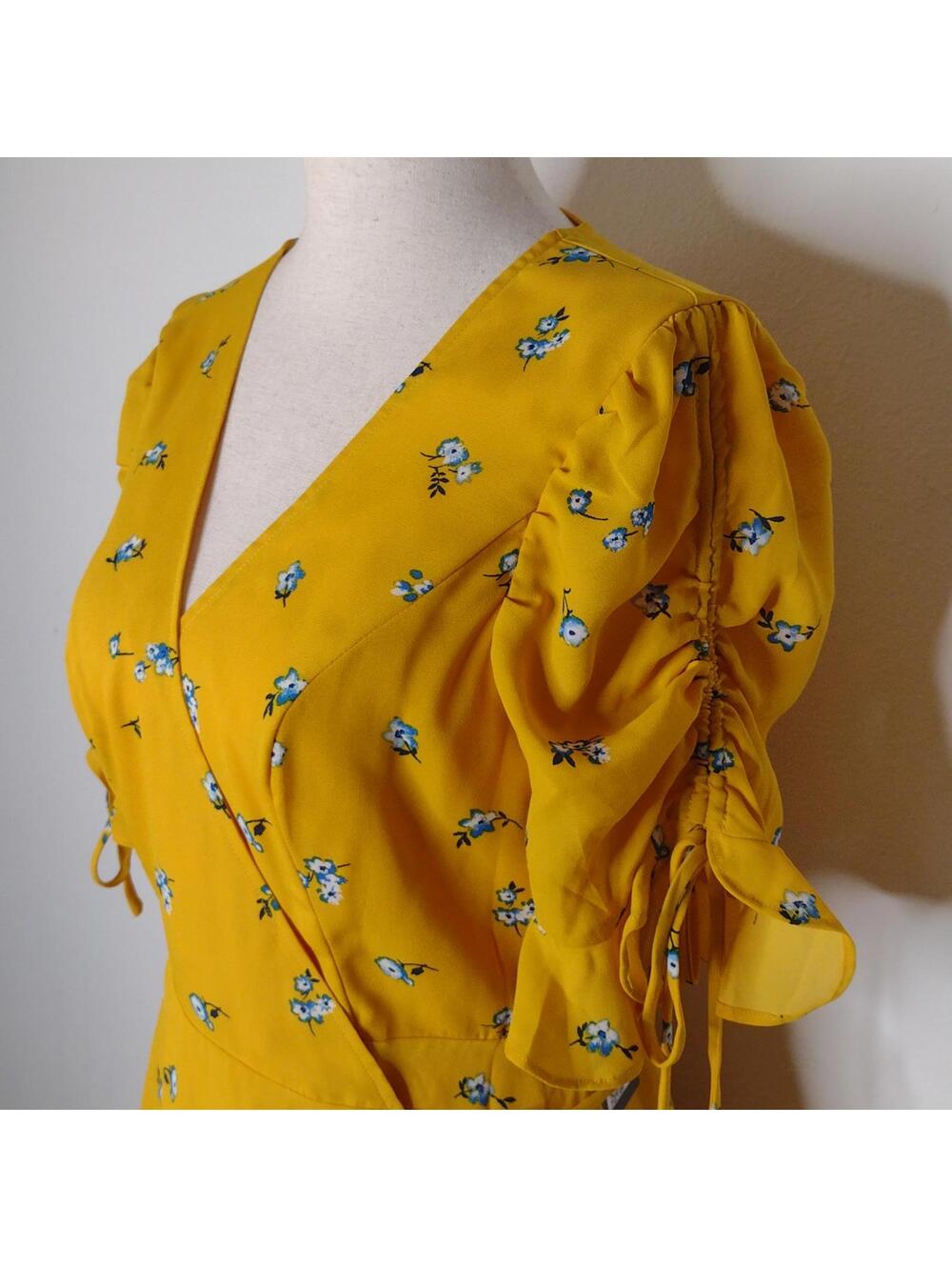 NWT Lulus Women's Yellow Floral Dress Size Small - Picture 4 of 11
